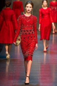 Dolce-Gabbana-Fall-Winter-2013-2014-Milán-Red-7