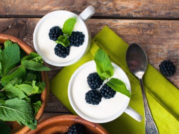 dessert_blackberry_mint_spoon_berry_97265_2048x1152