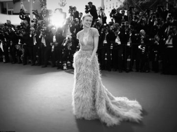 28A2E90400000578-3080324-Hollywood_comes_to_France_Every_year_the_biggest_stars_on_the_gl-a-3_1431557567122